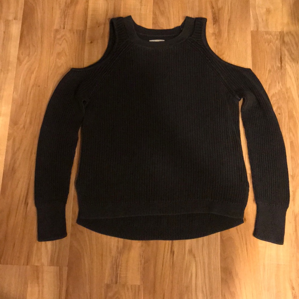 NWOT Hollister Black Cold Shoulder Sweater Size M